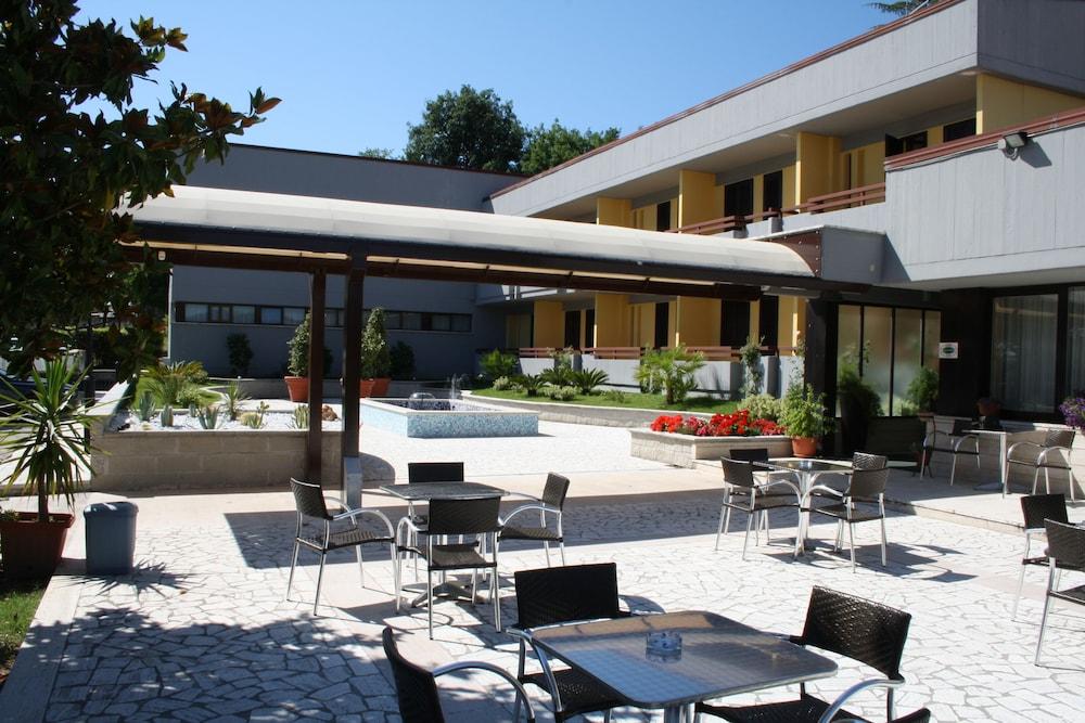 Hotel Pennile Ascoli Piceno Exterior photo