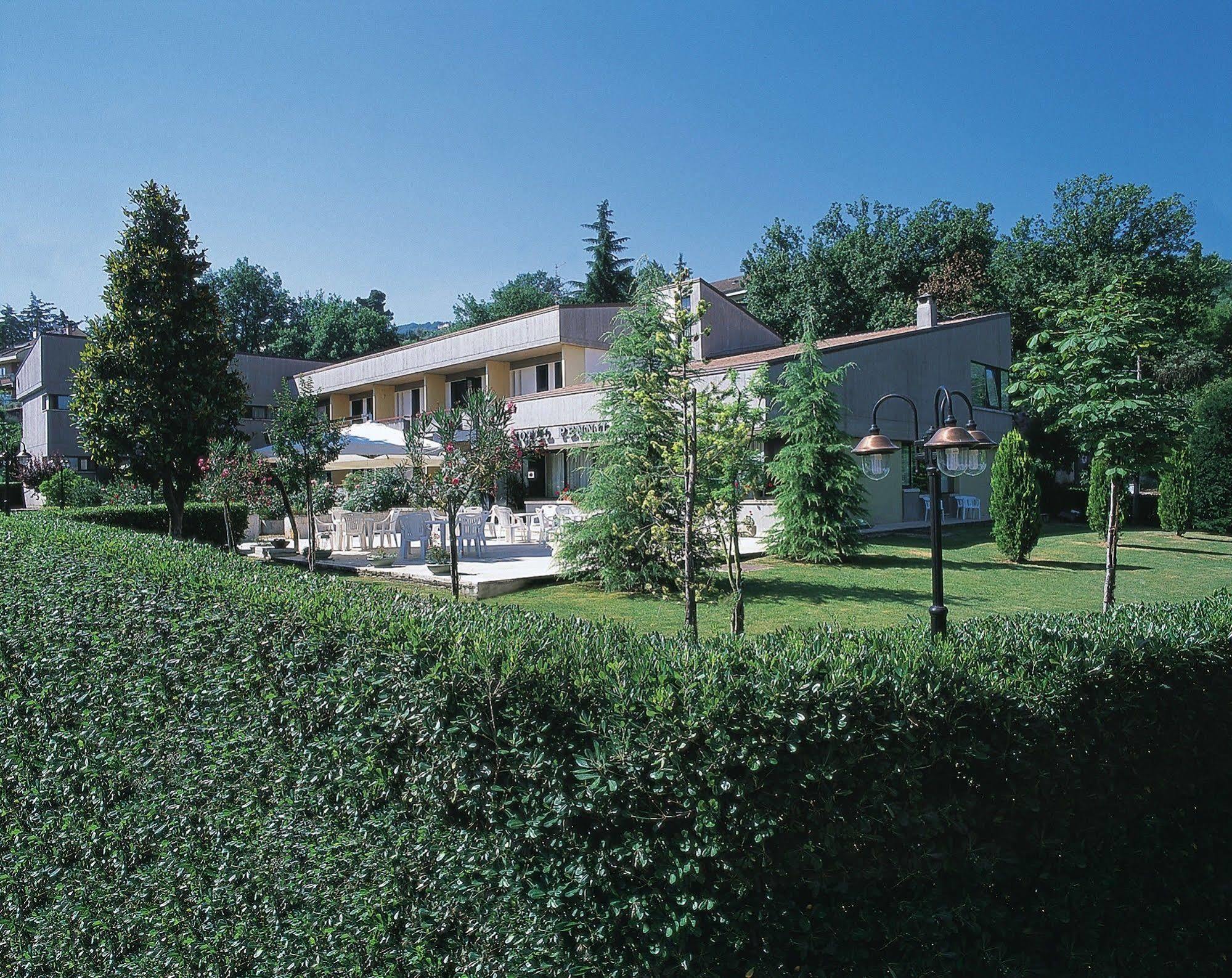 Hotel Pennile Ascoli Piceno Exterior photo