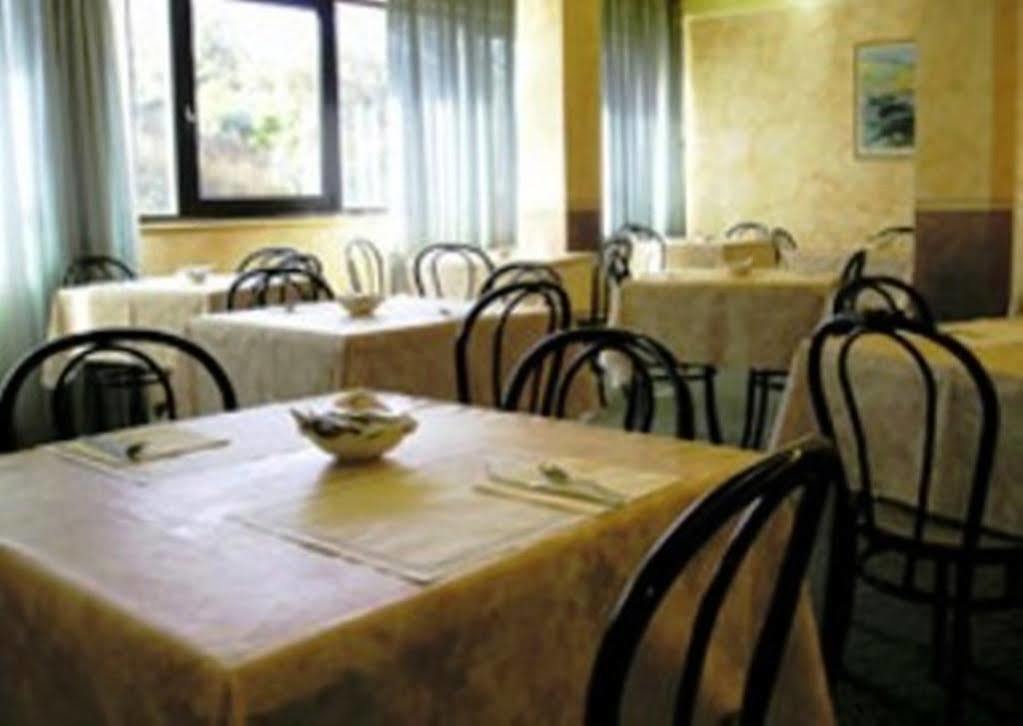 Hotel Pennile Ascoli Piceno Exterior photo